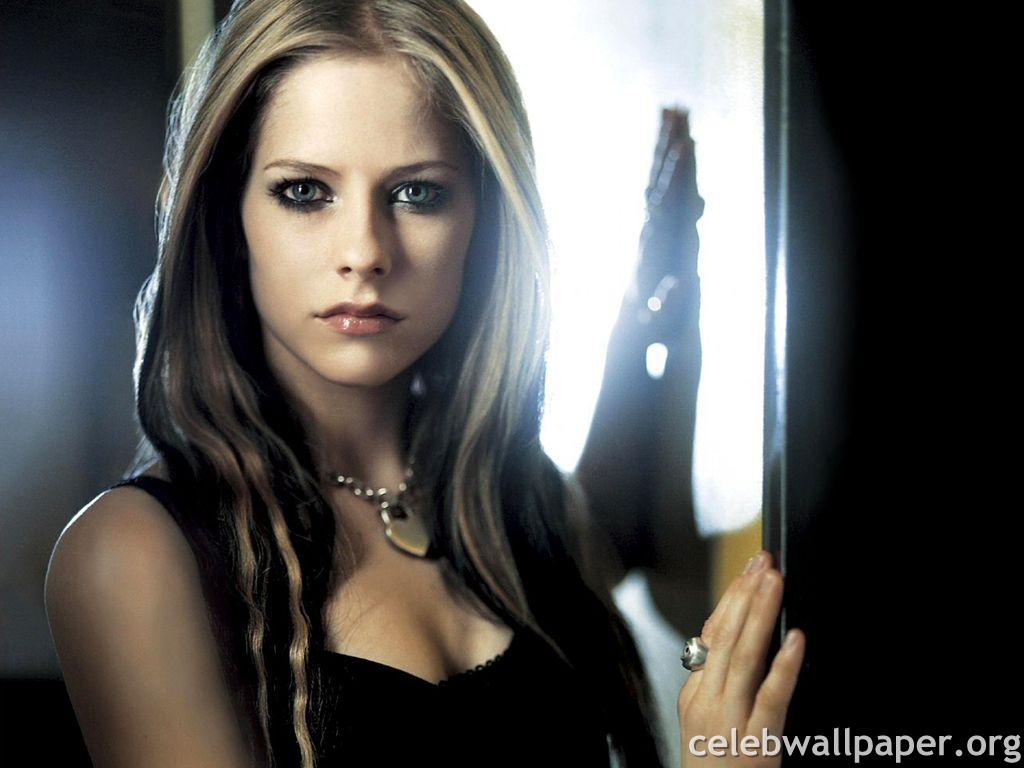 Avril-Lavigne-92.jpg